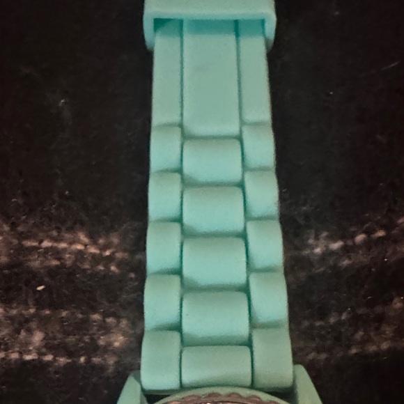 Geneva Aqua Watch and Ring - Picture 4 of 9